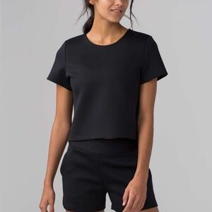 Lululemon | Shaped Shirt Sleeve T Shirt
